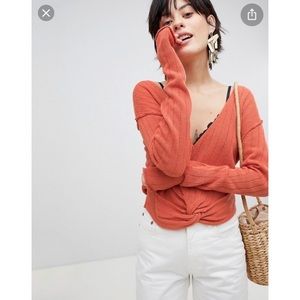 ✨Closet Cleanout✨ Free People Knot Front Sweater